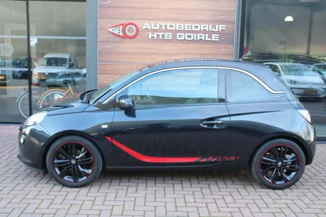 Opel Adam (2015) thumbnail 2