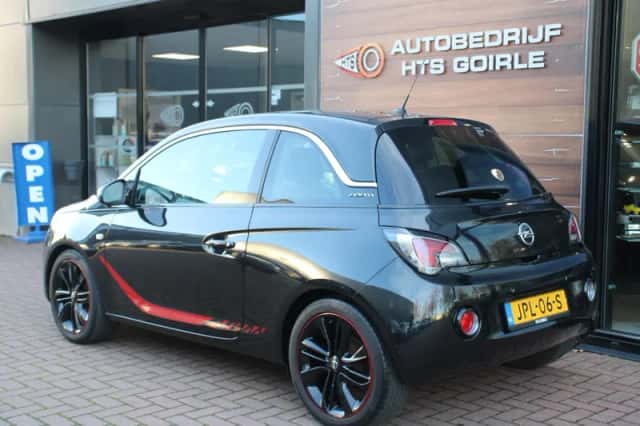 Opel Adam (2015) thumbnail 3