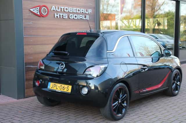 Opel Adam (2015) thumbnail 4