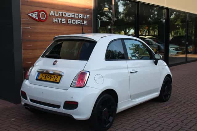 Fiat 500 (2014) thumbnail 4