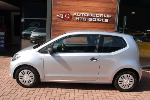 Volkswagen Up! (2012) thumbnail 3