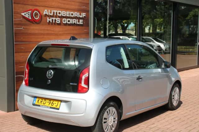 Volkswagen Up! (2012) thumbnail 6
