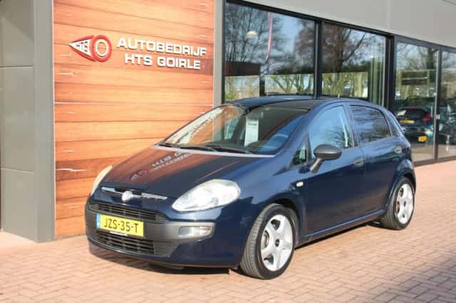 Fiat Grande Punto (2010) thumbnail 1