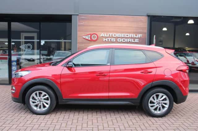 Hyundai Tucson (2018) thumbnail 3
