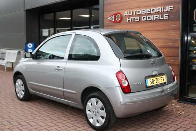 Nissan Micra (2008) thumbnail 3