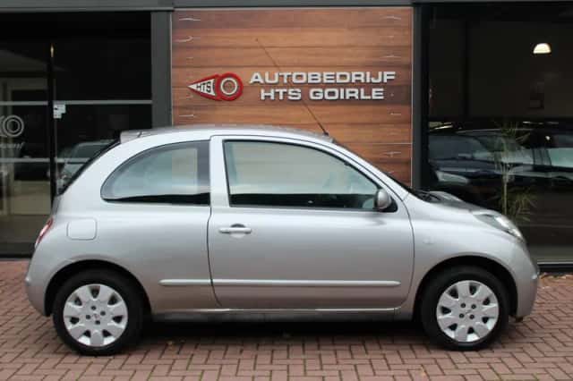 Nissan Micra (2008) thumbnail 5