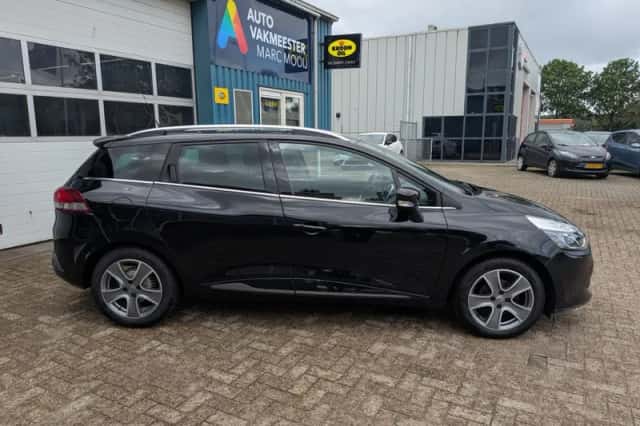 Renault Clio (2015) thumbnail 2