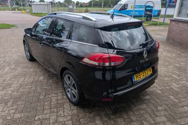 Renault Clio (2015) thumbnail 5