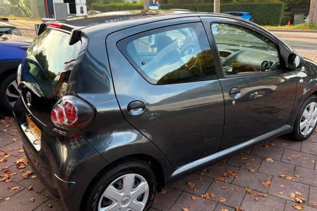 Toyota Aygo (2013) thumbnail 6