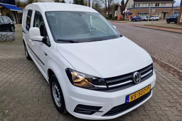 Volkswagen Caddy (2016) thumbnail 4