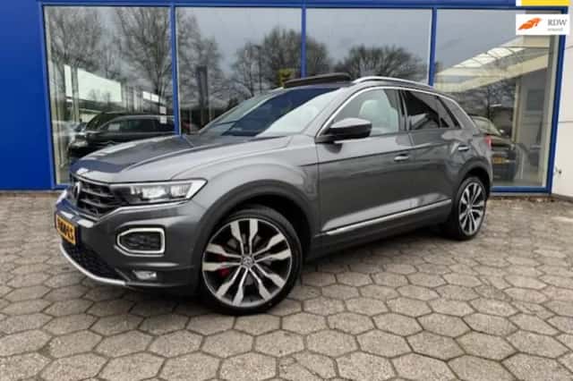 Volkswagen T-Roc (2018) thumbnail 1