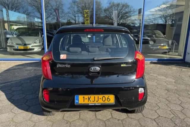 Kia Picanto (2013) thumbnail 6