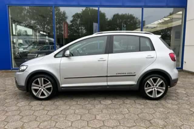 Volkswagen Golf (2012) thumbnail 5