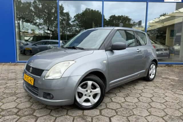 Suzuki Swift (2007) thumbnail 1