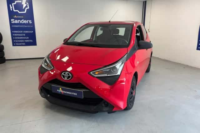 Toyota Aygo (2018) thumbnail 1