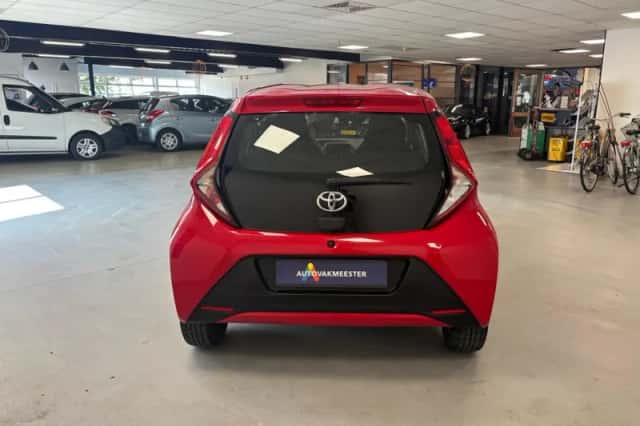 Toyota Aygo (2018) thumbnail 5