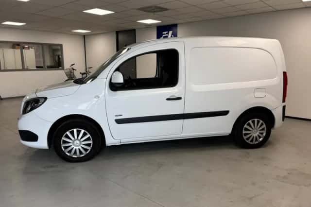 Mercedes-Benz Citan (2017) thumbnail 4