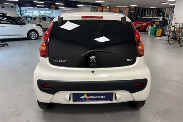 Peugeot 107 (2013) thumbnail 5