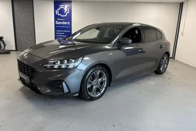 Ford Focus (2020) thumbnail 2