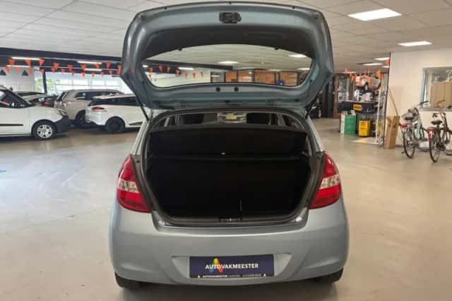 Hyundai i20 (2012) thumbnail 6