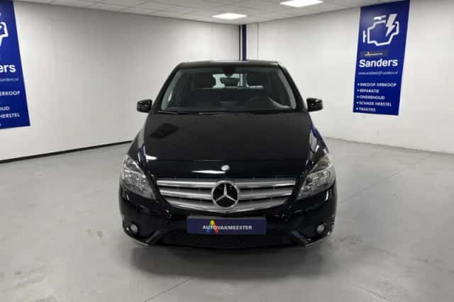 Mercedes-Benz B-Klasse (2012) thumbnail 2