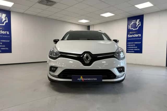 Renault Clio (2019) thumbnail 2