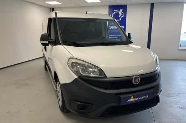Fiat Doblò Cargo (2017) thumbnail 3