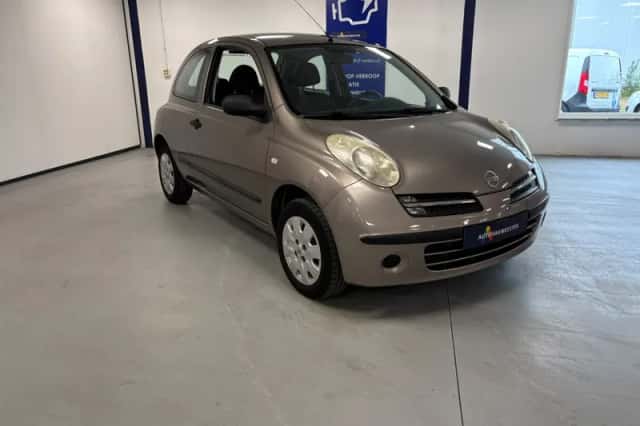 Nissan Micra (2006) thumbnail 3