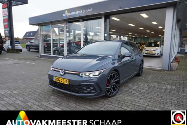 Volkswagen Golf (2023) thumbnail 1