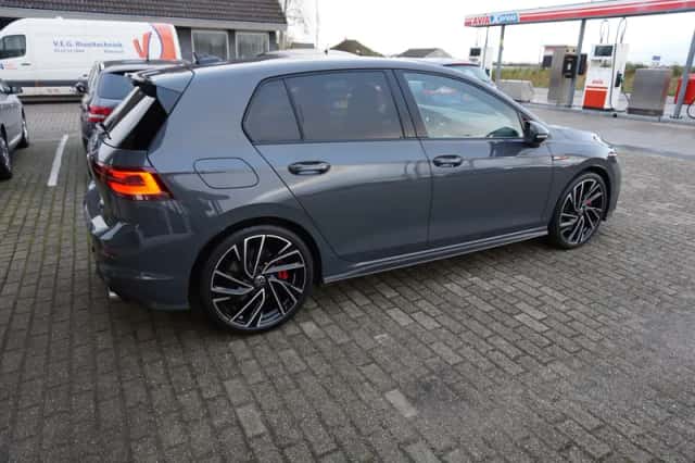 Volkswagen Golf (2023) thumbnail 4