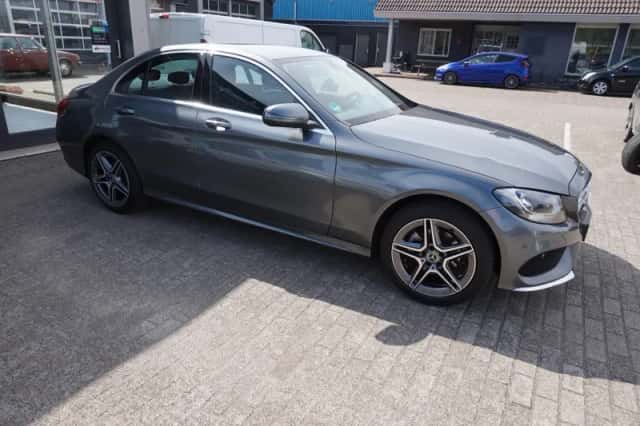 Mercedes-Benz C-Klasse (2017) thumbnail 3