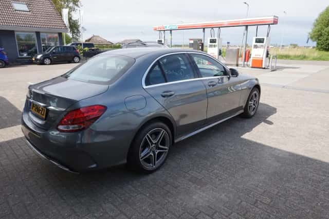 Mercedes-Benz C-Klasse (2017) thumbnail 4