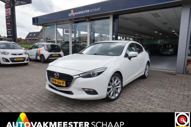 Mazda 3 (2018) thumbnail 1