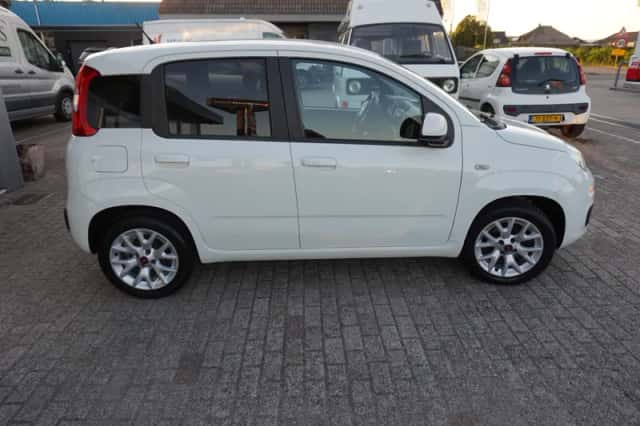 Fiat Panda (2018) thumbnail 4