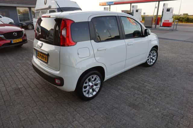 Fiat Panda (2018) thumbnail 5