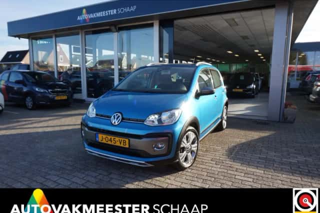Volkswagen Up! (2017) thumbnail 1