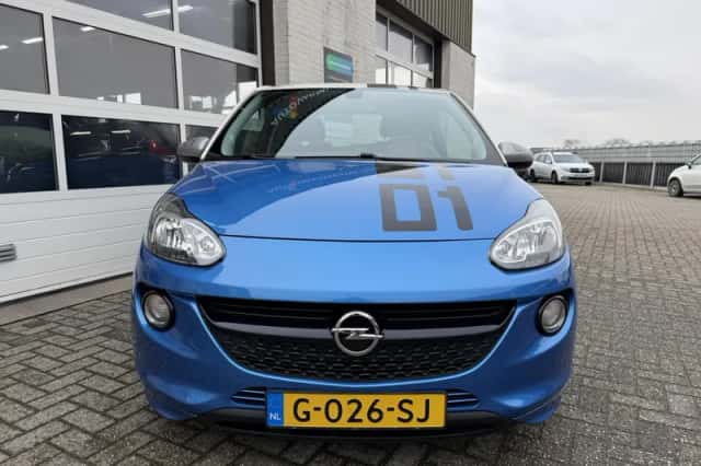 Opel Adam (2016) thumbnail 4