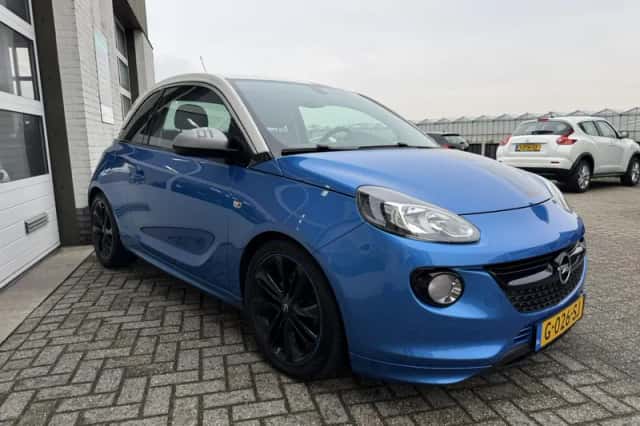 Opel Adam (2016) thumbnail 5