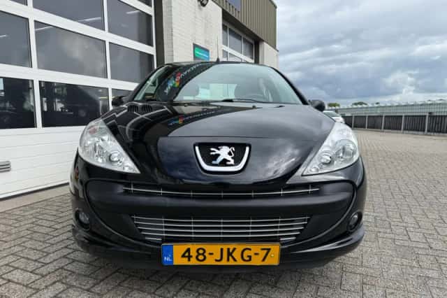 Peugeot 206 (2009) thumbnail 5