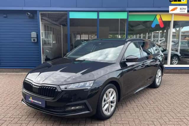 Škoda Octavia (2021) thumbnail 1