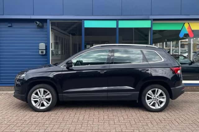 Škoda Karoq (2021) thumbnail 2