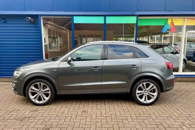 Audi Q3 (2015) thumbnail 3