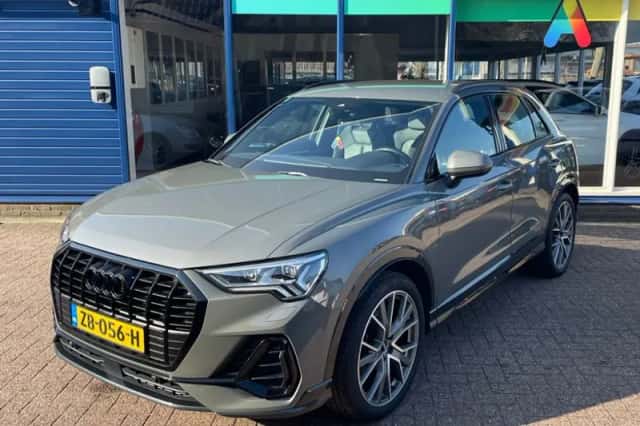 Audi Q3 (2019) thumbnail 1