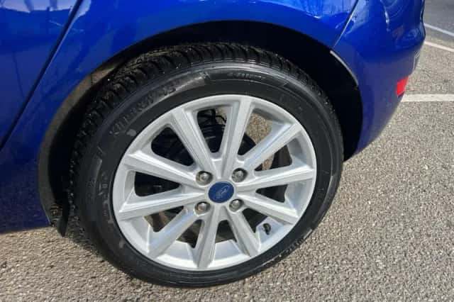 Ford Fiesta (2017) thumbnail 5