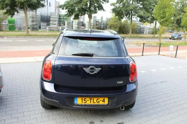MINI Countryman (2012) thumbnail 6