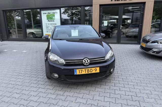 Volkswagen Golf (2012) thumbnail 2