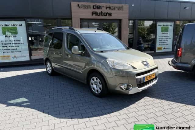 Peugeot Partner (2012) thumbnail 1