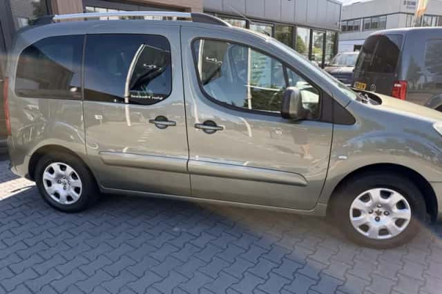 Peugeot Partner (2012) thumbnail 4