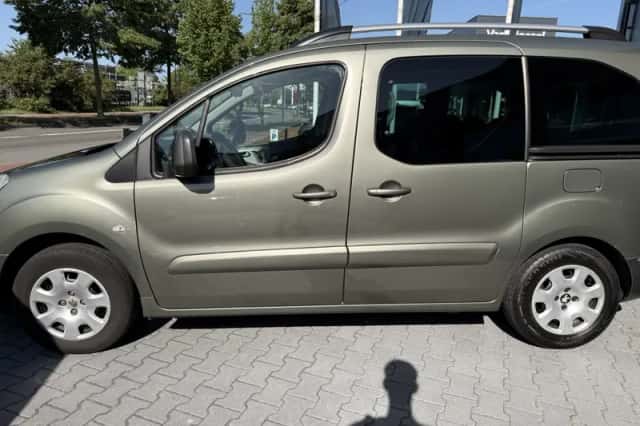 Peugeot Partner (2012) thumbnail 6