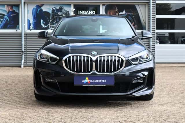 BMW 1-Serie (2021) thumbnail 2